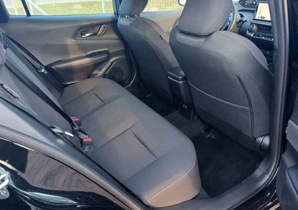 Toyota Prius cena 208900 przebieg: 2436, rok produkcji 2023 z Chęciny małe 232